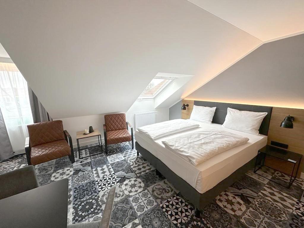 Alpengluehen Smart Hotel Olching Bagian luar foto