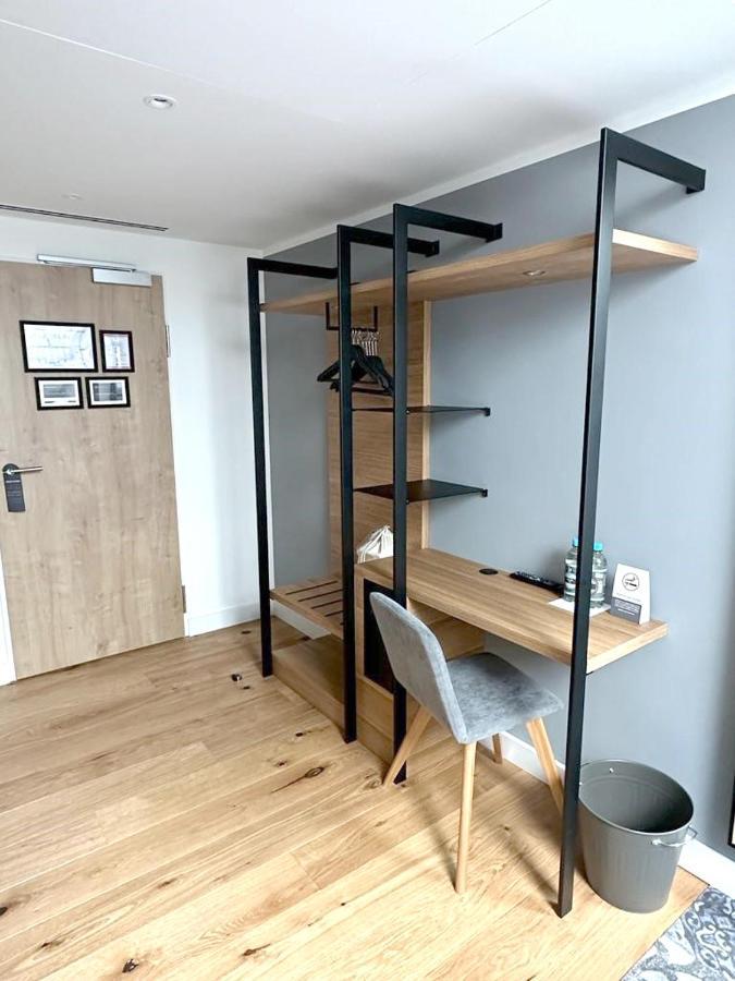 Alpengluehen Smart Hotel Olching Bagian luar foto